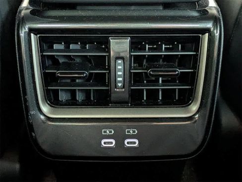 Used 2025 Toyota Crown XLE image 15