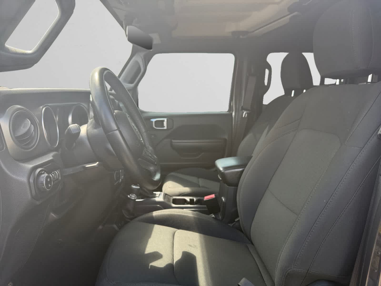 Used 2021 Jeep Gladiator Sport AWD/4WD image 9