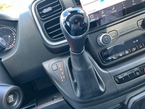 New 2025 RAM ProMaster 2500 w/ Quick Order Package 22G SLT image 11