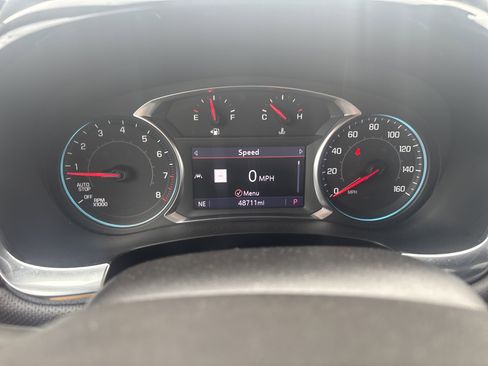 Used 2023 Chevrolet Traverse LT image 21