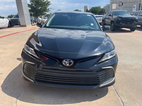 Used 2024 Toyota Camry LE FWD image 3