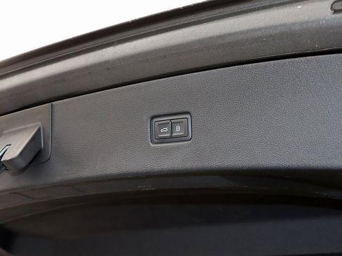 Used 2024 Audi SQ8 Premium Plus image 30