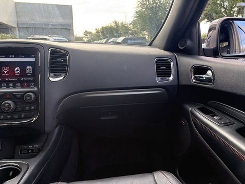 Used 2018 Dodge Durango R/T w/ Technology Group image 6