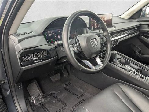 Used 2023 Honda Accord Touring image 10