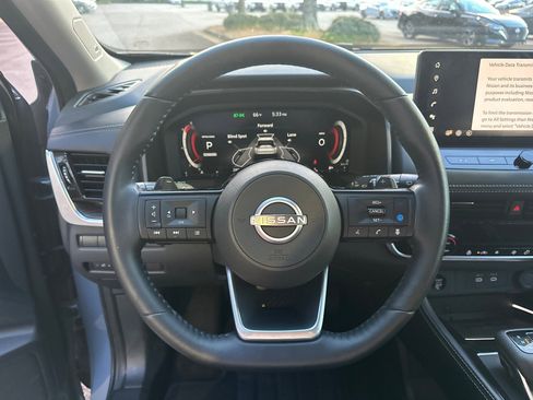 Certified 2024 Nissan Rogue Platinum image 24