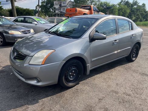 Used 2012 Nissan Sentra 2.0 S FWD image 3
