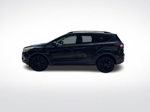 Used 2017 Ford Escape SE w/ SE Sport Appearance Package FWD image 8