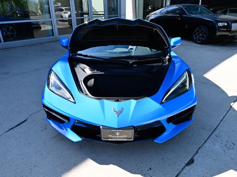 Used 2021 Chevrolet Corvette Stingray Coupe w/ Chrome Exterior Badge Package RWD image 43