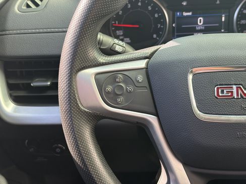 Used 2023 GMC Terrain SLE w/ Driver Convenience Package image 16