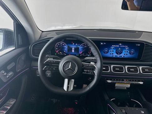 New 2026 Mercedes-Benz GLS 450 4MATIC image 23