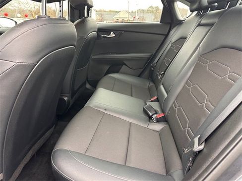 Used 2023 Kia Forte GT-Line w/ GT-Line Technology Package image 11