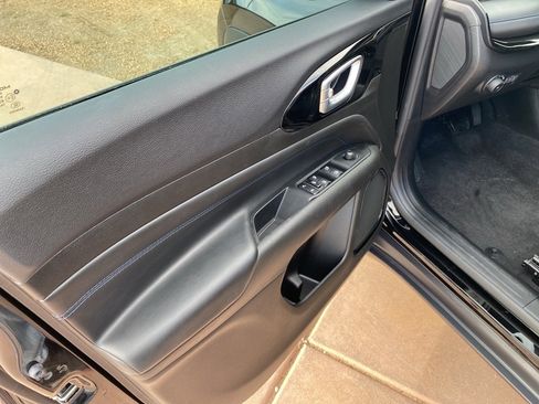 Used 2025 Jeep Compass Latitude w/ Altitude Special Edition image 22