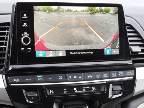 Certified 2025 Honda Odyssey EX-L image 11
