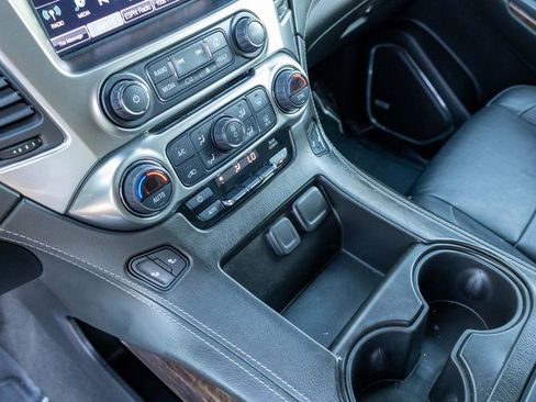 Used 2019 Chevrolet Suburban LT image 28