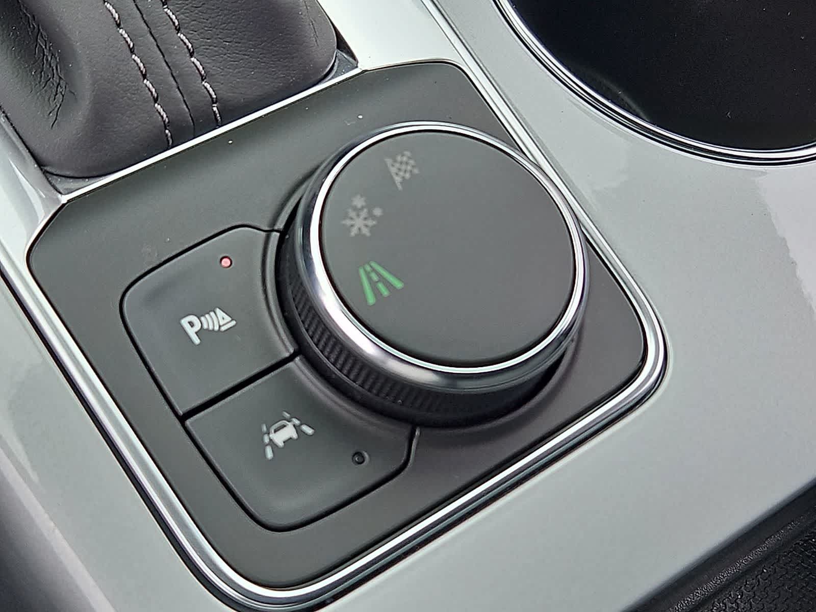 New 2026 Chevrolet Blazer LT w/ Midnight/Sport Edition FWD image 20