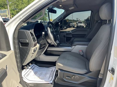 Used 2017 Ford F150 XLT w/ Equipment Group 302A Luxury AWD/4WD image 22