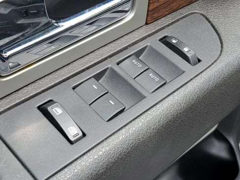 Used 2013 Ford F150 Lariat w/ Luxury Equipment Group AWD/4WD image 25