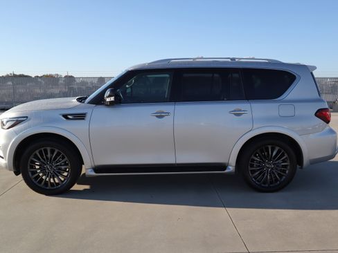Used 2022 INFINITI QX80 Premium Select w/ Cargo Package image 2