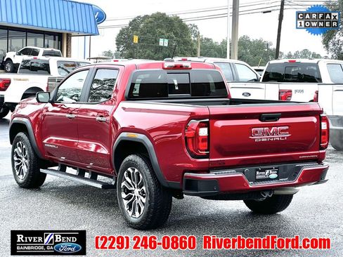 Used 2024 GMC Canyon Denali image 3