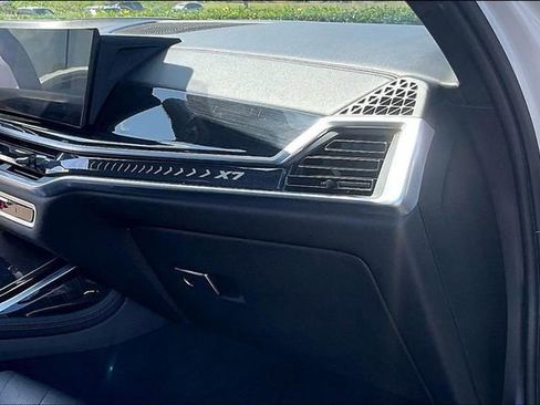 Certified 2023 BMW X7 xDrive40i w/ M Sport Package image 15