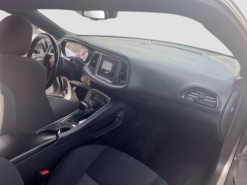 Used 2022 Dodge Challenger GT AWD/4WD image 28