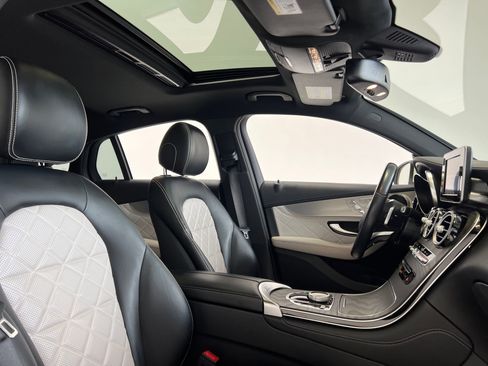 Used 2019 Mercedes-Benz GLC 300 4MATIC Coupe image 21