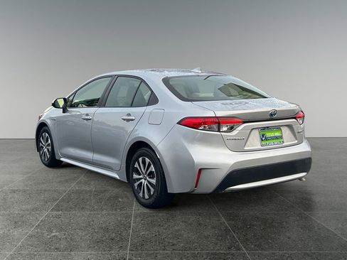 Used 2021 Toyota Corolla LE image 5