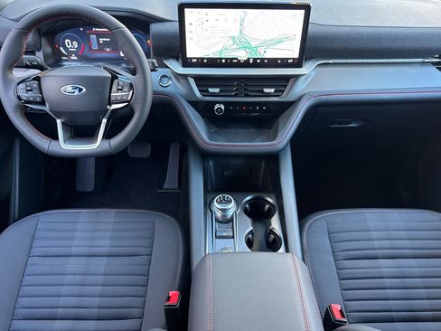 New 2026 Ford Explorer ST-Line w/ ST-Line Street Pack image 12