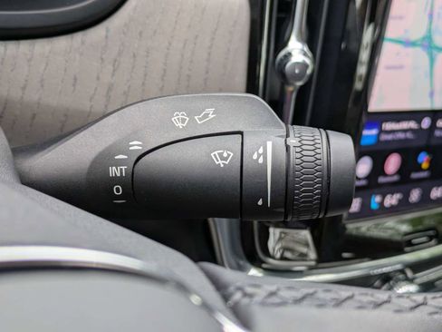 Certified 2023 Volvo S90 B6 Ultimate w/ Protection Package Premier AWD/4WD image 35