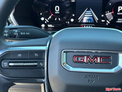Used 2025 GMC Canyon Elevation RWD image 21