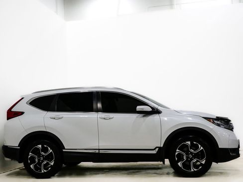 Used 2019 Honda CR-V Touring image 5