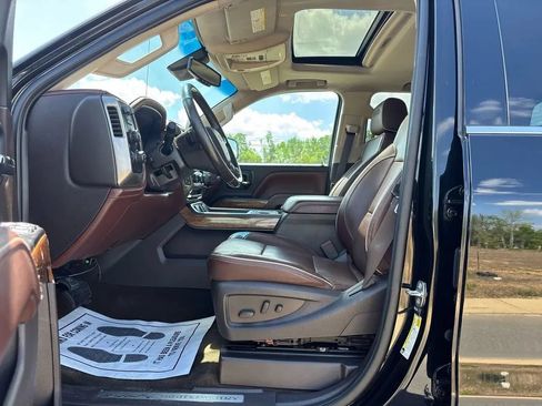 Used 2015 Chevrolet Silverado 2500 High Country w/ Duramax Plus Package AWD/4WD image 20