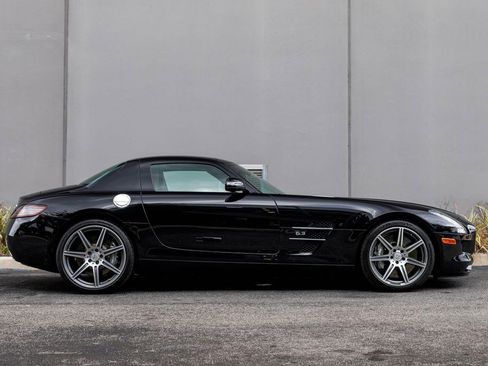 Used 2011 Mercedes-Benz SLS AMG Coupe image 7