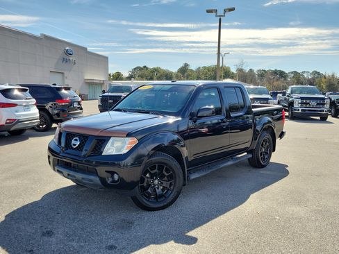 Used 2018 Nissan Frontier SV w/ Value Truck Package image 1