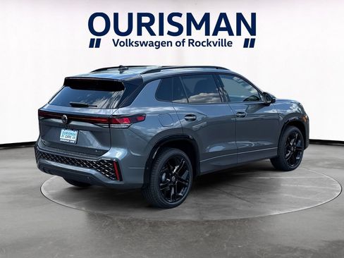 New 2026 Volkswagen Tiguan SE R-Line AWD/4WD image 6