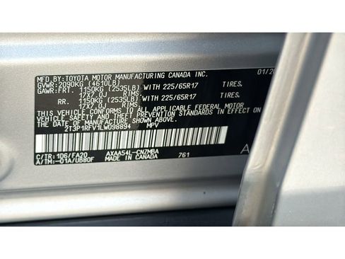 Certified 2020 Toyota RAV4 XLE w/ Convenience Package AWD/4WD image 29