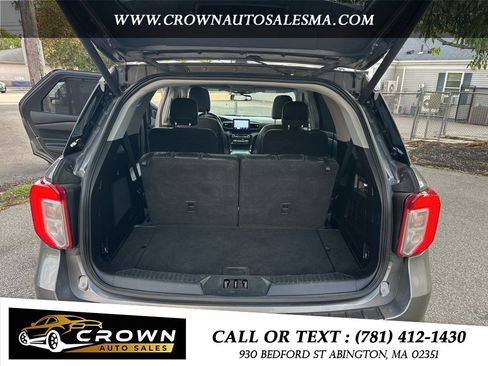 Used 2021 Ford Explorer Limited w/ Equipment Group 301A AWD/4WD image 15