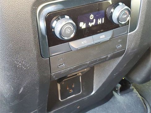 Used 2025 Chevrolet Tahoe LS image 9