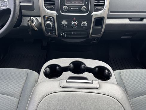 Used 2014 RAM 1500 Classic SLT AWD/4WD image 22