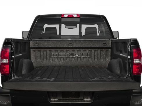 Used 2018 GMC Sierra 2500 Denali w/ Duramax Plus Package AWD/4WD image 15