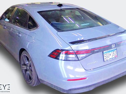 Used 2025 Honda Accord Sport image 17