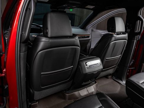 Used 2023 Cadillac Escalade Luxury RWD image 22