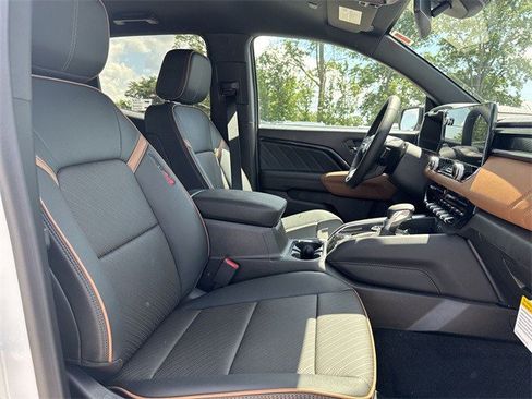 New 2025 GMC Canyon AT4 w/ Nightfall Edition image 24