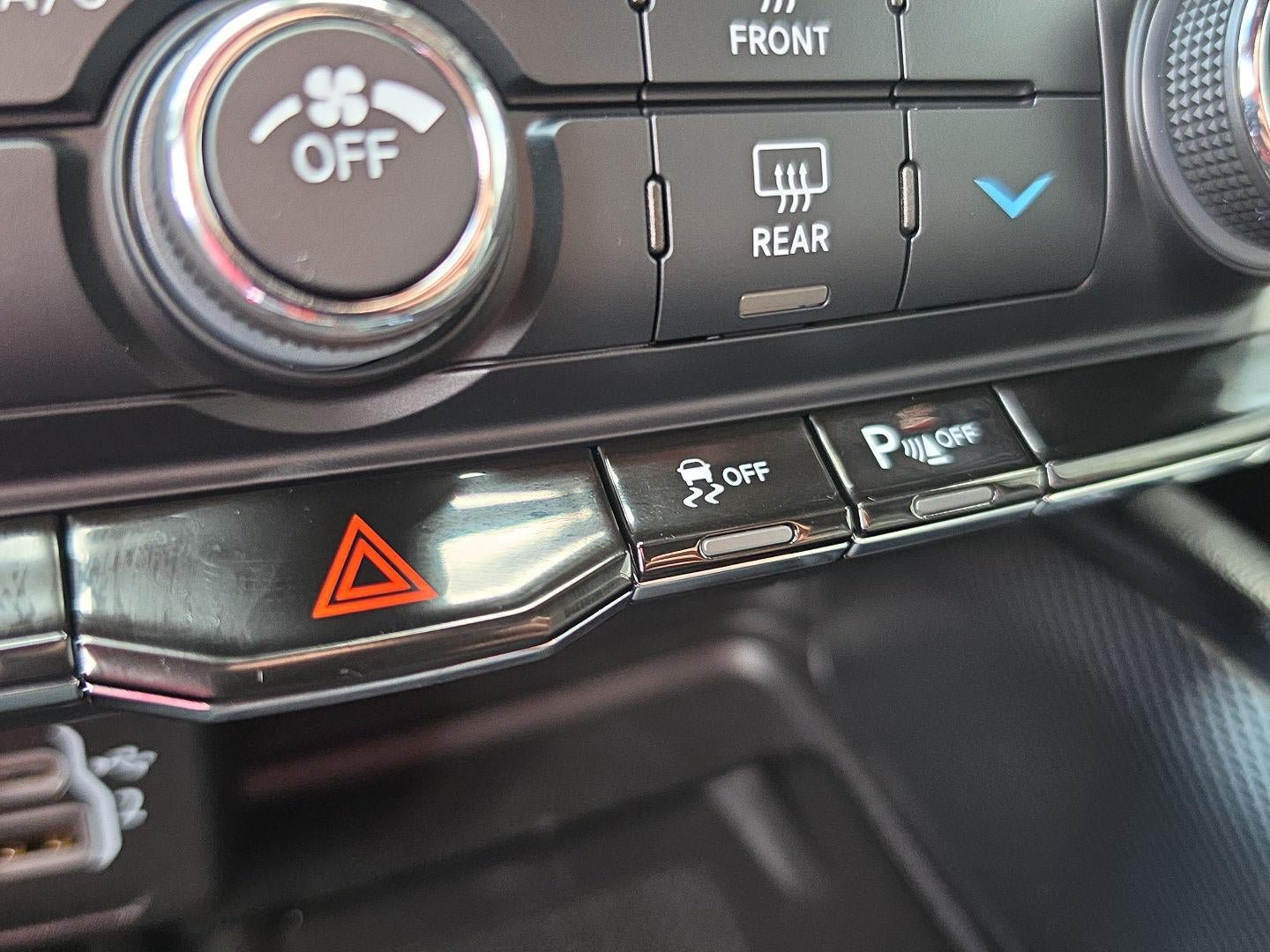 Used 2022 Dodge Durango R/T w/ Blacktop Package AWD/4WD image 31