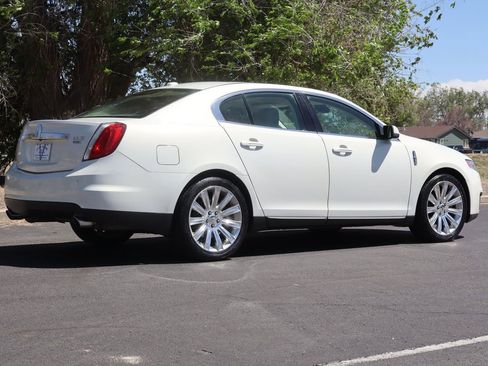 Used 2012 Lincoln MKS AWD image 5
