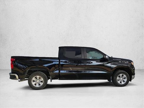 Used 2025 Chevrolet Silverado 1500 LT image 4