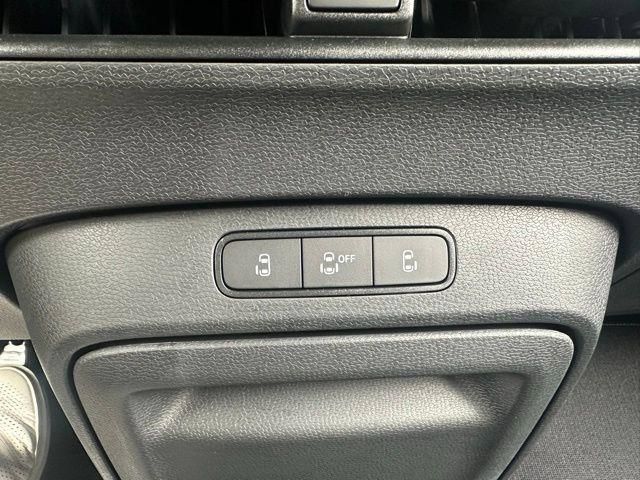 New 2025 Volkswagen ID. Buzz Pro S RWD image 32