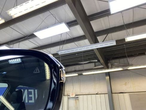 Used 2024 Kia Telluride SX w/ Towing Package image 15