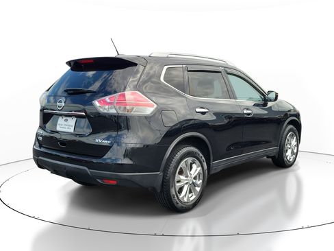 Used 2016 Nissan Rogue SV AWD/4WD image 4