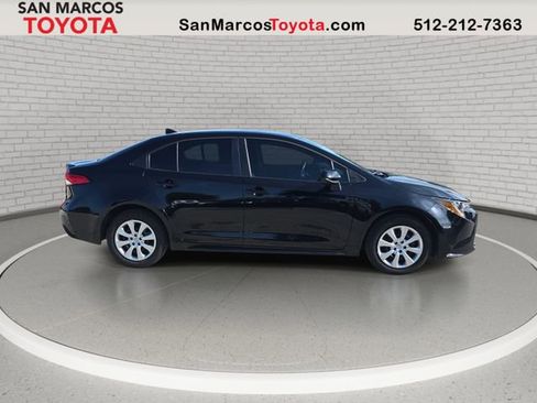 Used 2025 Toyota Corolla LE FWD image 5